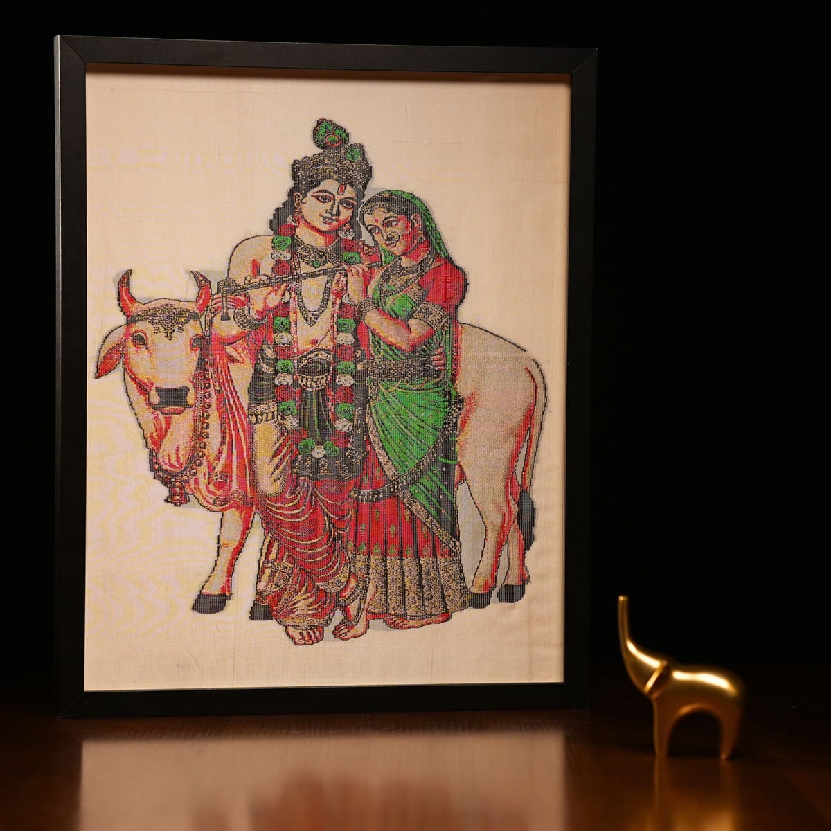 Premium Wedding Gifts: Experience Kanjivaram, Woven into Their Story